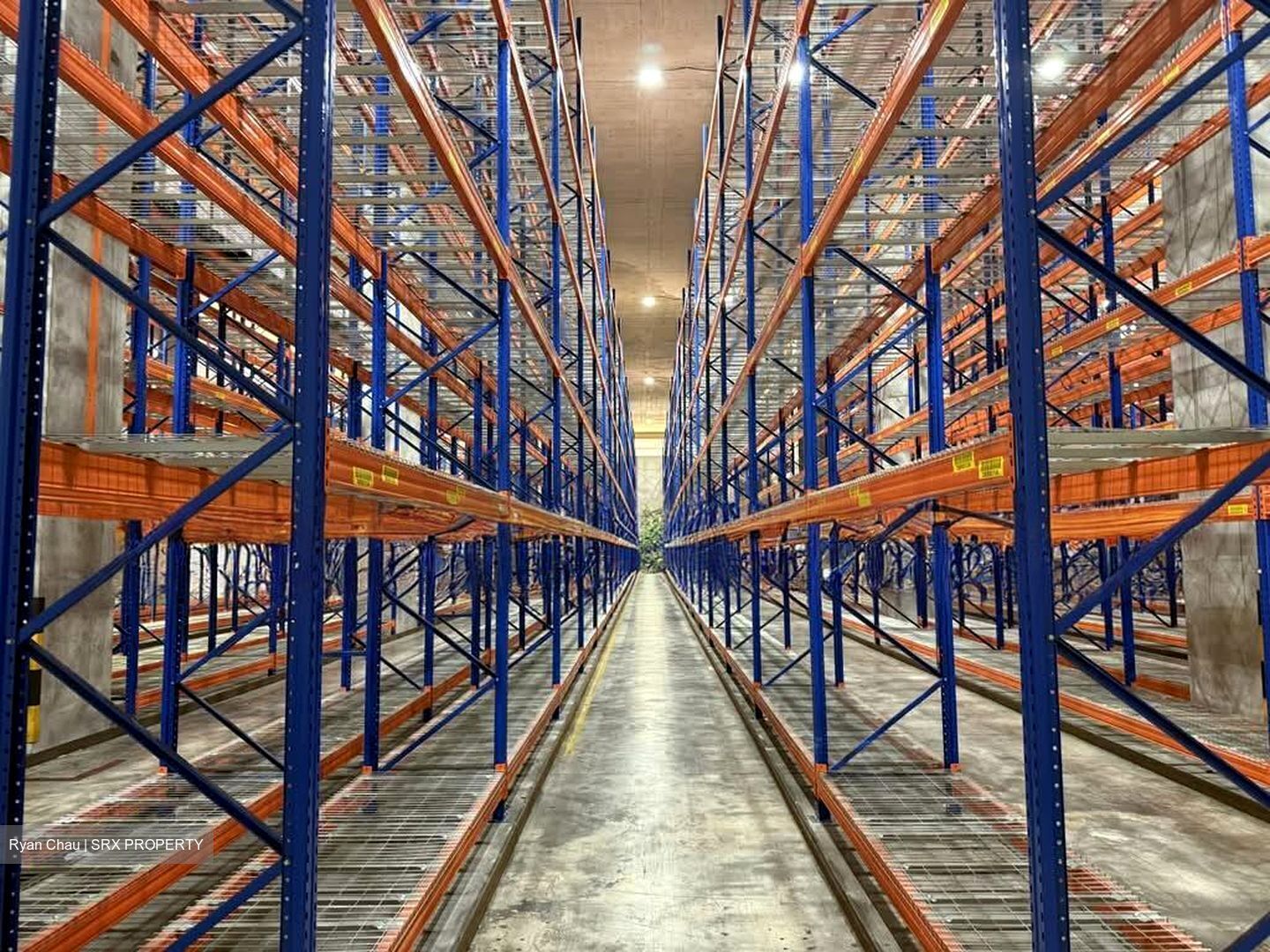 Pioneer Point (D22), Warehouse #582267541